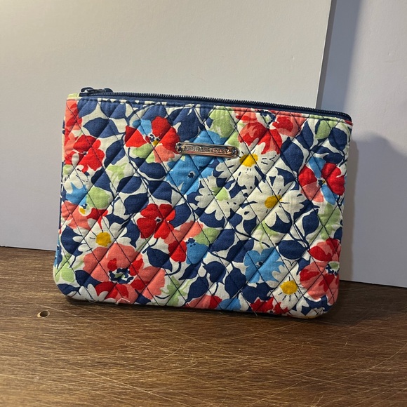 Vera Bradley “Summer Cottage” Quilted Makeup Pouch Set - Picture 2 of 7